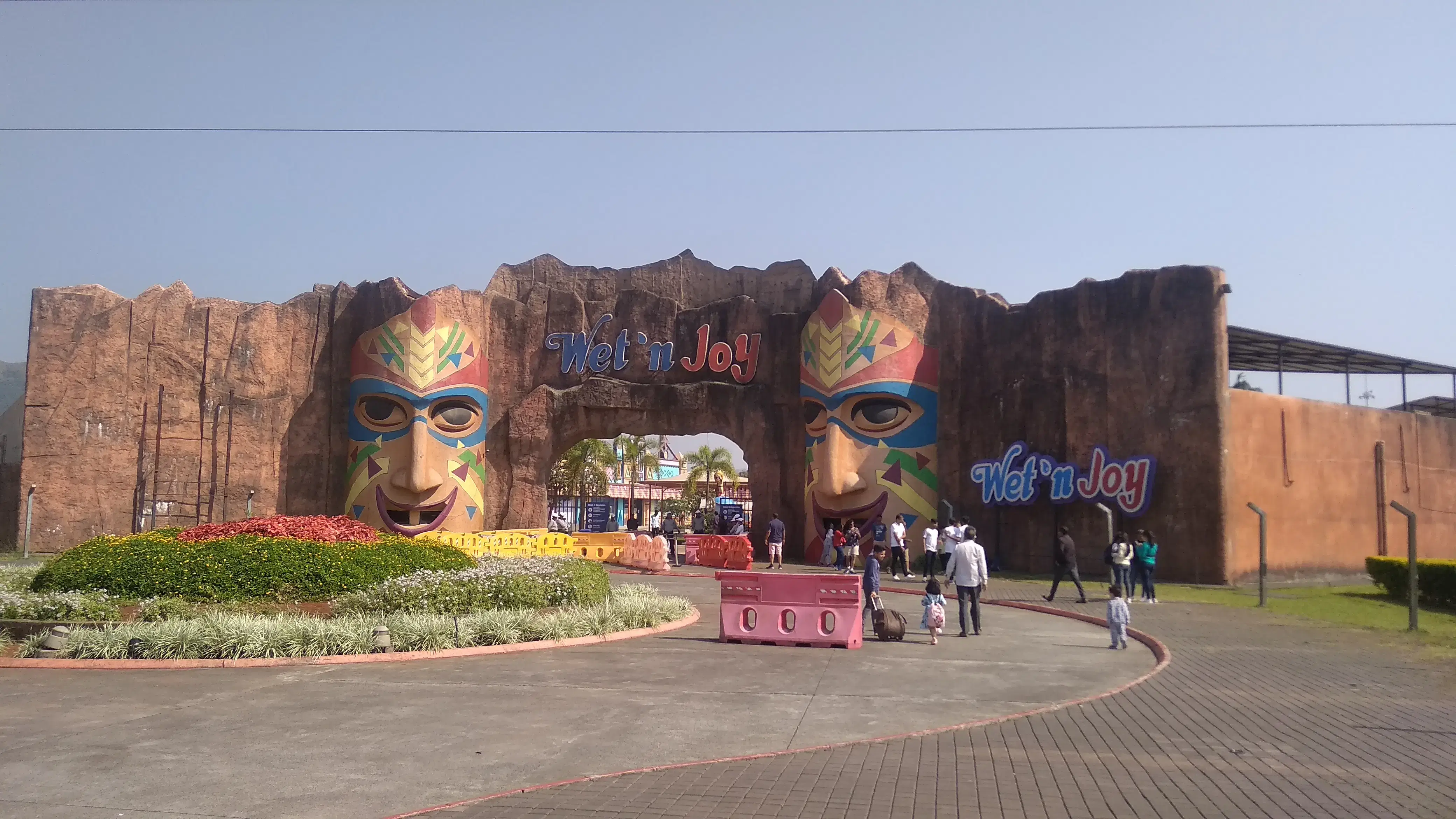 Wet-N-Joy-Water-Park-amusement-park-lonavala